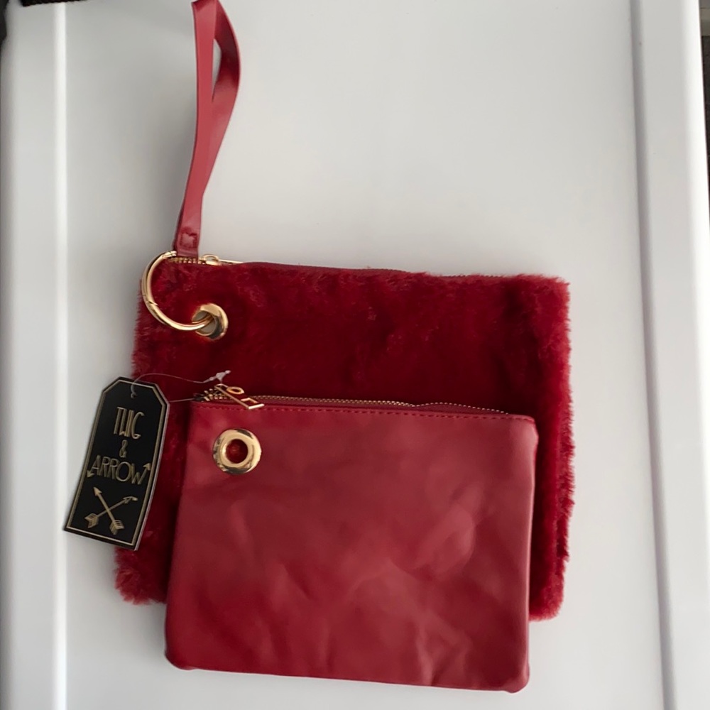 Twig & Arrow Duo Wristlet Red